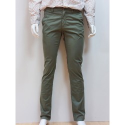 Pantalon chino imprimé fantaisie vert kaki MCS