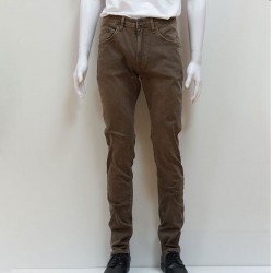 Jean regular tapered léger et coloré MCS